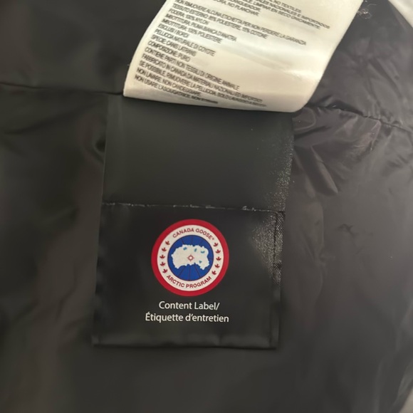 Canada Goose Parka - Picture 8 of 8